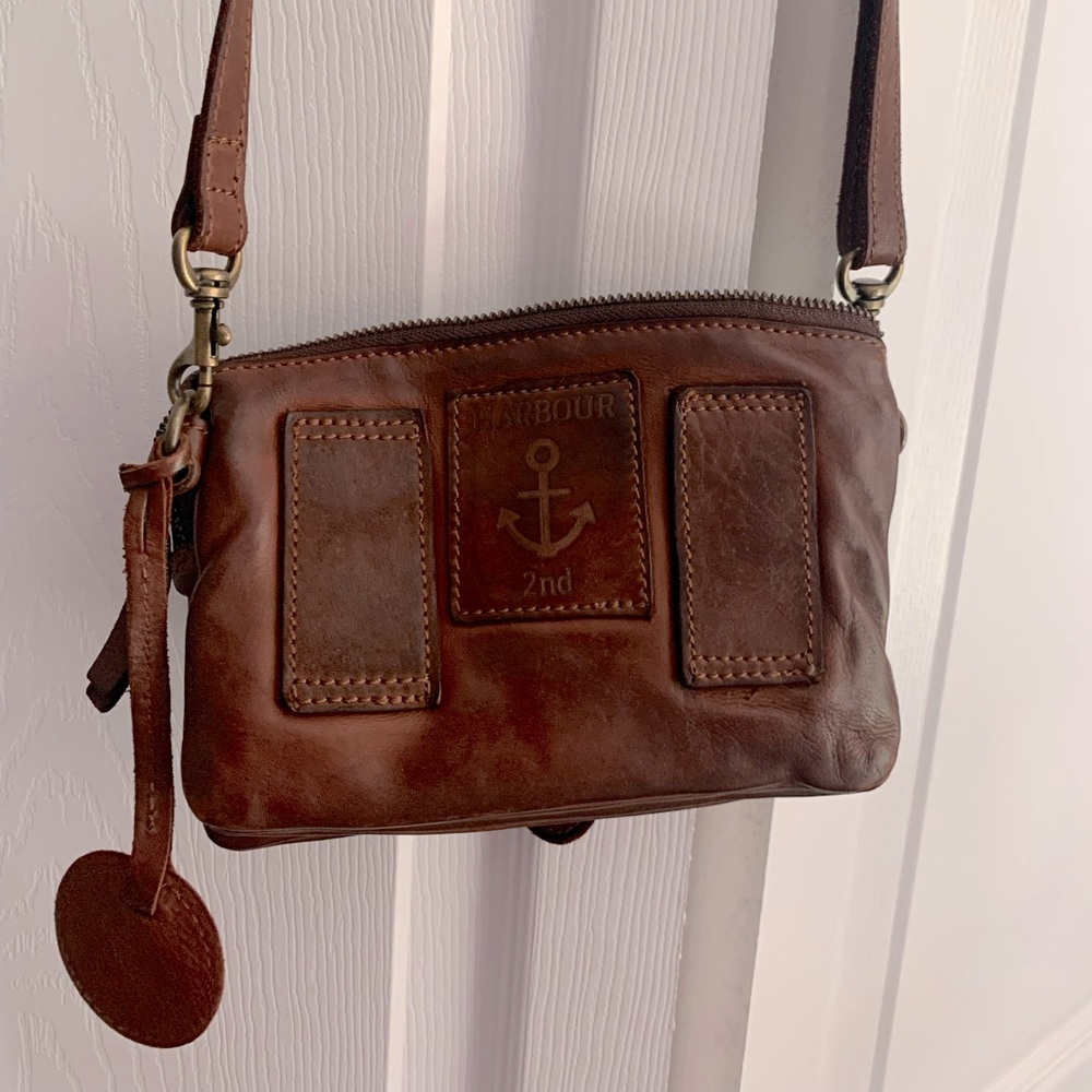 Crossbody bag